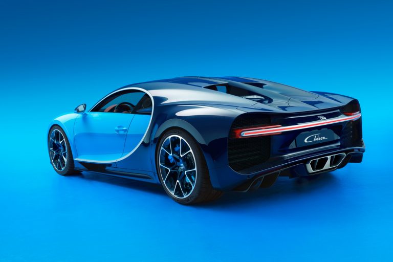 05_CHIRON_34_rear_WEB