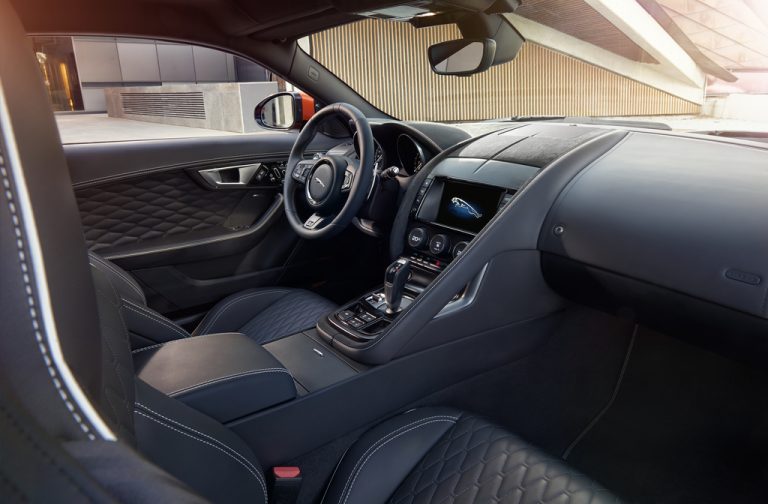 JagFTYPESVRCoupeInterior17021616-resize-1024x672