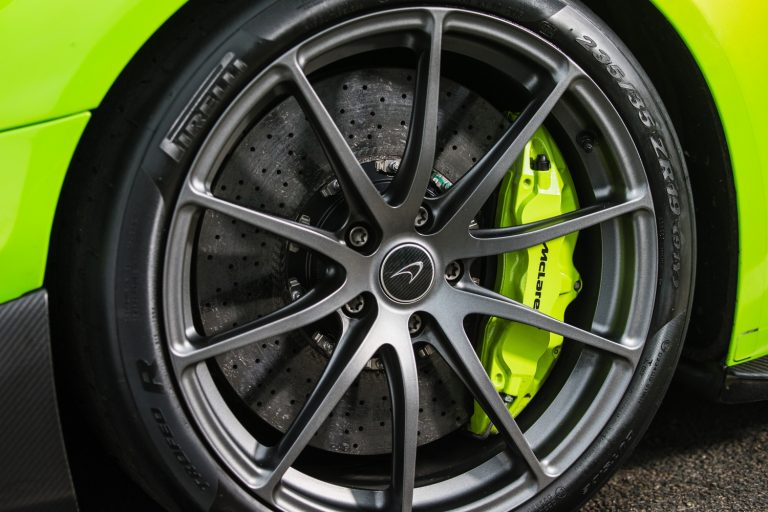 Small-5366-TheMcLaren675LT