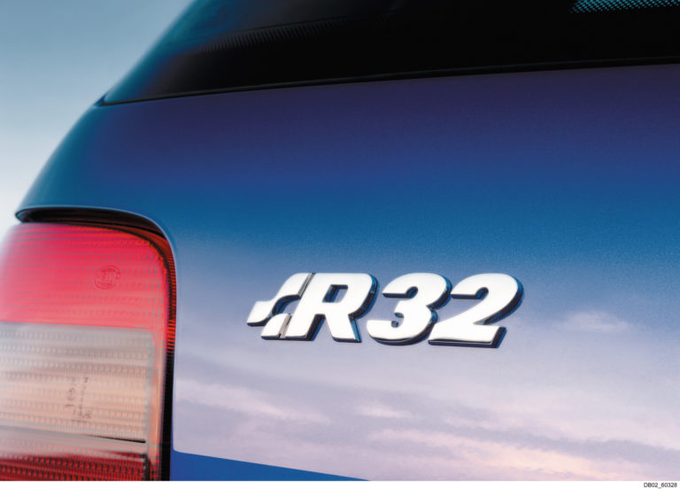 Golf R32