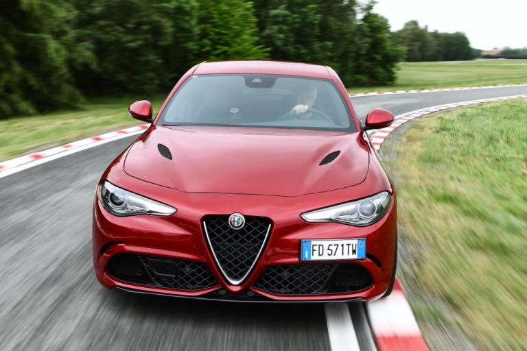 Alfa-Romeo_Giulia-Quadrifoglio_sportwagen-finden.at_6