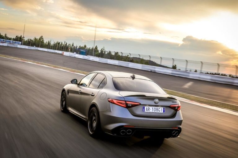 Alfa-Romeo_Giulia-Quadrifoglio_sportwagen-finden.at_9