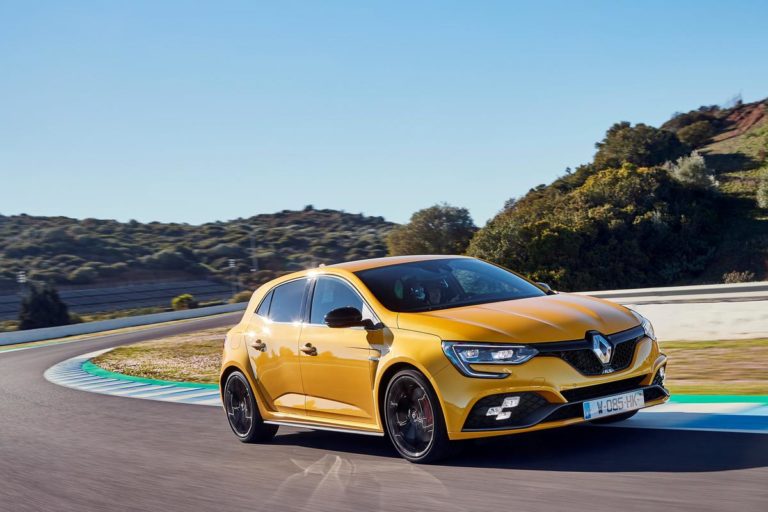 Renault_Megane_RS_sportwagen_finden_4.jpg