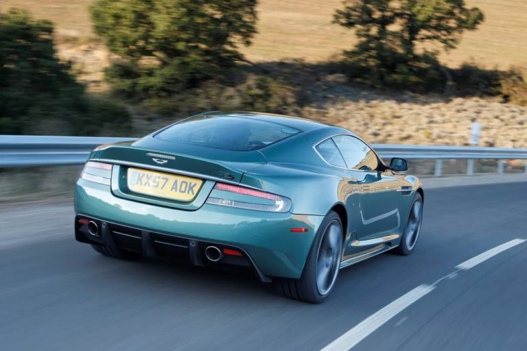 aston_martin_dbs_sportwagen-finden (1)