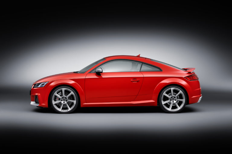 Static photo, 
Colour: Catalunya Red