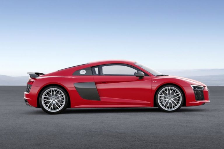 Audi R8 V10 plus