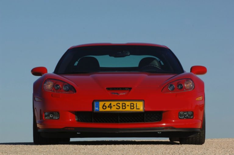 sportwagen-finden.at_chevrolet_corvette_c6_z06 (2)