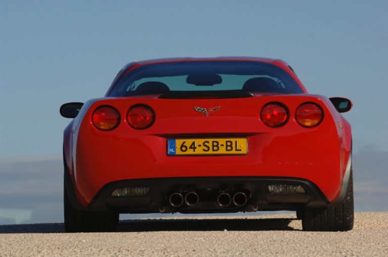 sportwagen-finden.at_chevrolet_corvette_c6_z06 (3)