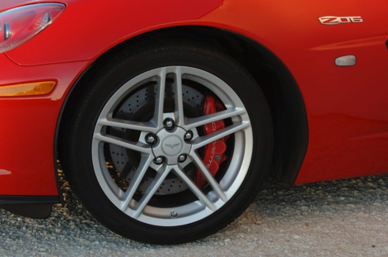 sportwagen-finden.at_chevrolet_corvette_c6_z06 (6)