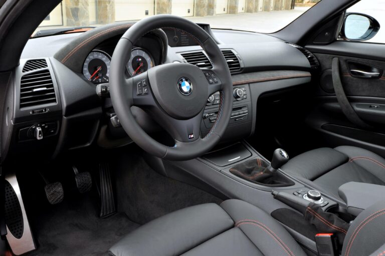 BMW_1er_M_Coupe_E87_sportwagen-finden.at_6.